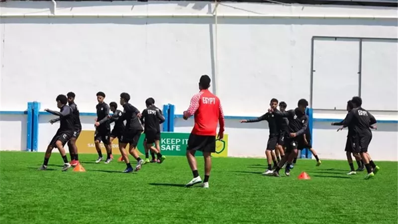 الليبي محمد فوزي آغا حكما لمباراة مصر والمغرب