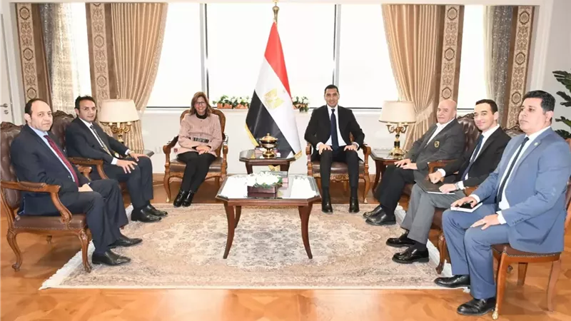 وزير الشباب يبحث تعزيز التعاون مع الأكاديمية الوطنية للتدريب