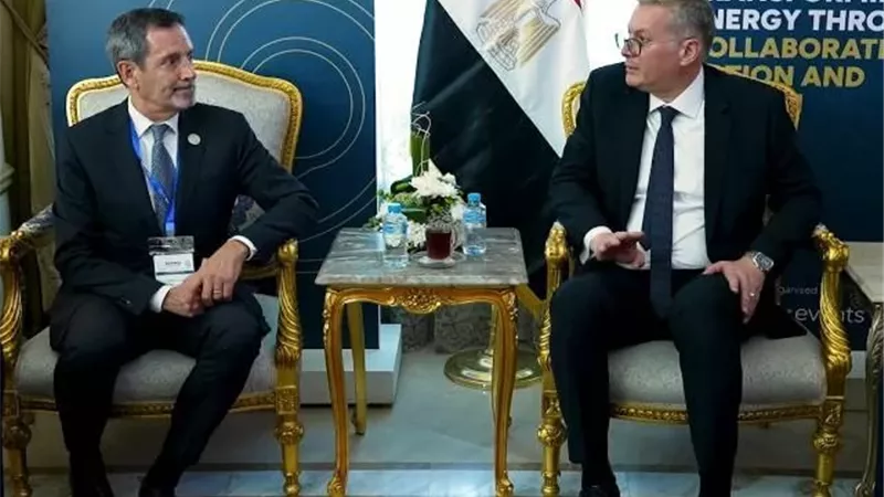 وزير البترول يبحث مع شلمبرجير العالمية تعزيز التعاون لزيادة الإنتاج