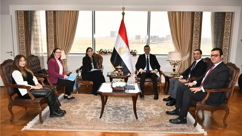 وزير الشباب يبحث التعاون مع الممثل المقيم لليونيسف