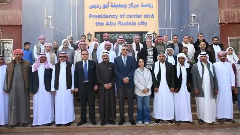 محافظ جنوب سيناء تلبية مطالب الأهالي على قمة أولوياتى
