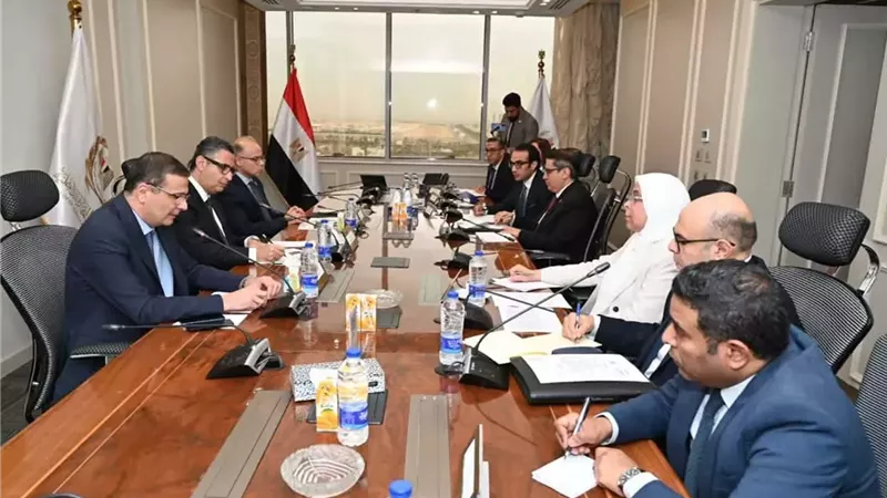 وزراء التموين والزراعة والاستثمار يبحثون آليات تكامل واستقرار الأ