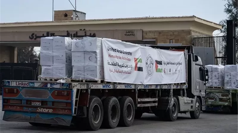 قافلة أدوية إماراتية تدخل غزة عبر معبر كرم أبو سالم