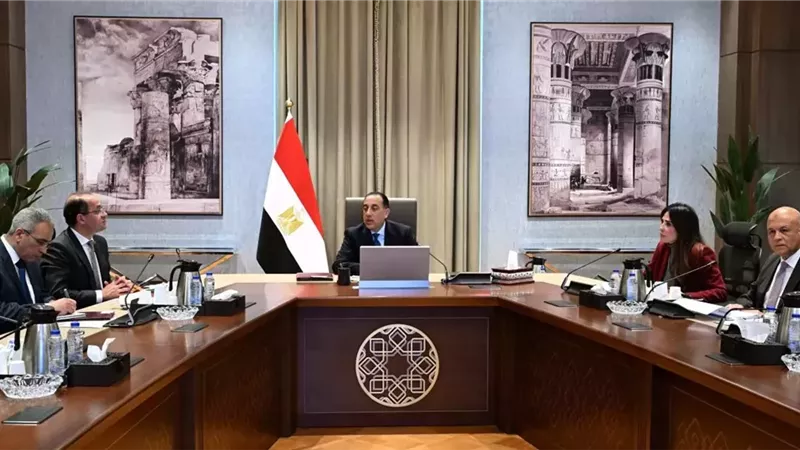 مدبولي يتابع التوسع في تحلية المياه وتوطين الصناعة وتعزيز كفاءةالموارد