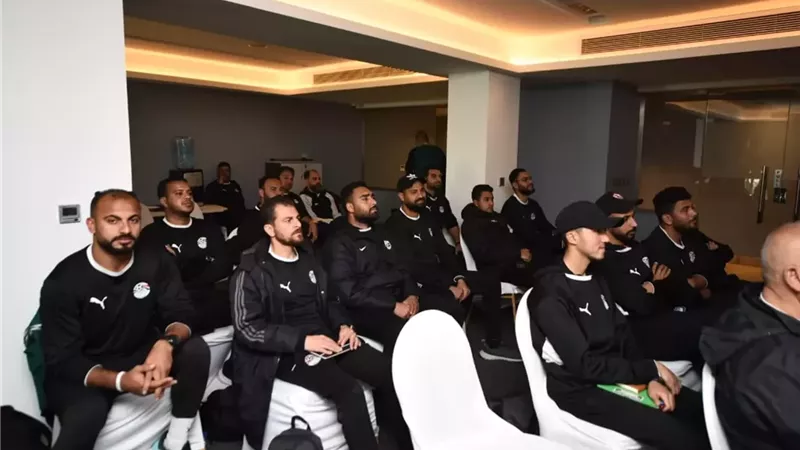 أوسكار رويز يحاضر مدربى حراس المرمى حول أبرز الحالات التحكيمية
