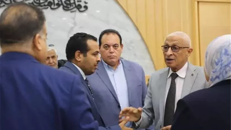 محافظ شمال سيناء يعقد اجتماعا أسبوعيا مع أعضاءالمجموعة البرلمانية
