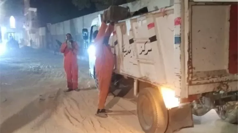 محافظ أسيوط: رفع 80 طن مخلفات خلال حملات النظافة