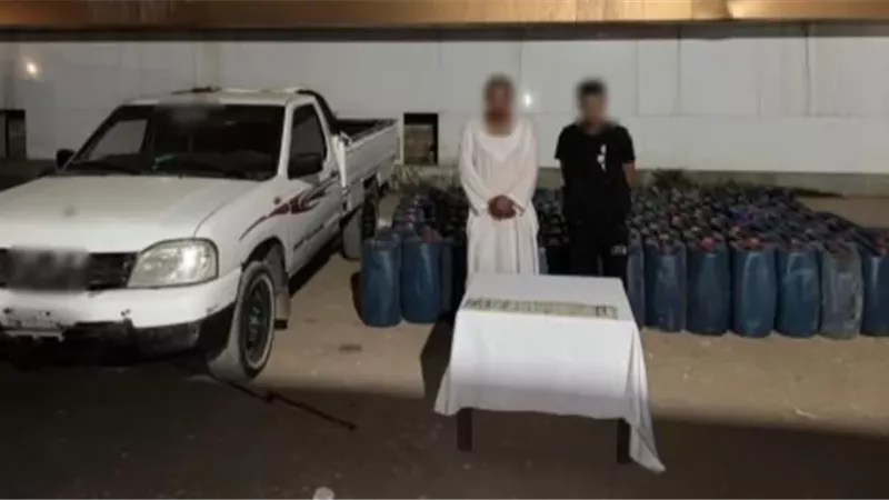 إحباط محاولة بيع 5000 لتر مواد بترولية بالسوق السوداء في أسوان