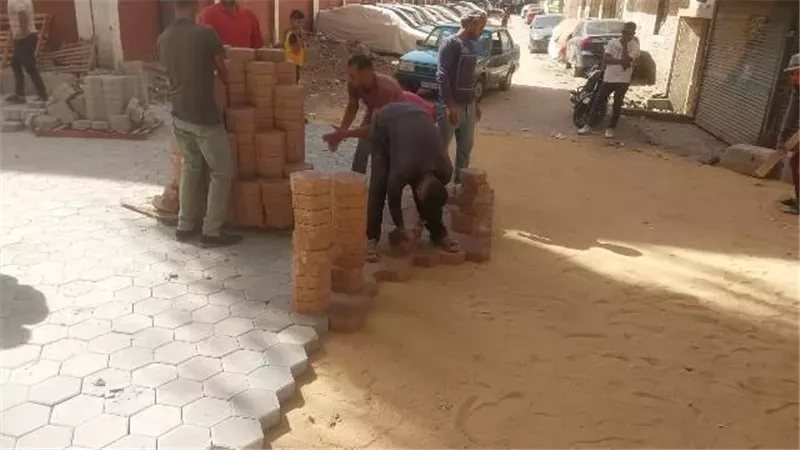 محافظ الجيزة: رصف 11 شارع بالانترلوك فى إمبابة
