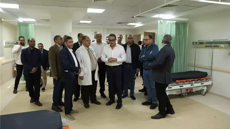 وزير الصحة يوجه بسرعة تجهيز المبنى الجديد بمستشفى صدر العباسية