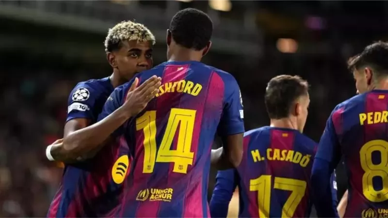 فليك يعلن تشكيل برشلونة أمام أتلتيكو مدريد في الدوري الإسباني