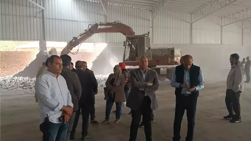 محافظة الجيزة تزيل أكبر تعدي على الأراضي الزراعية بأبو النمرس