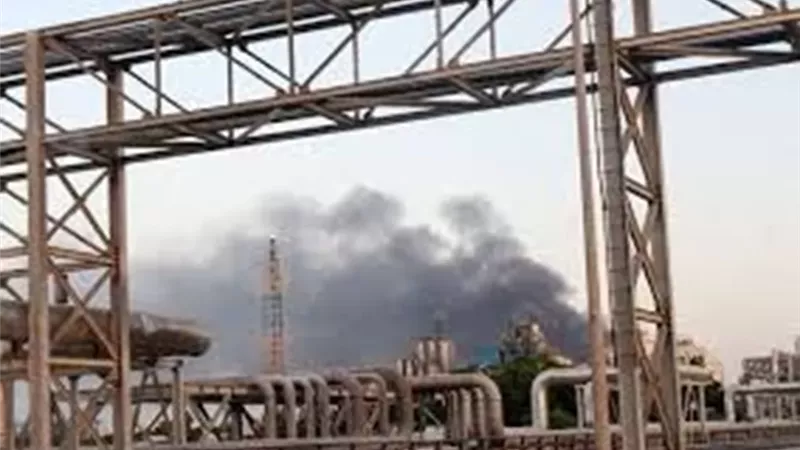 إسرائيل تستهدف مجمع إيراني ينتج مواد كيميائية