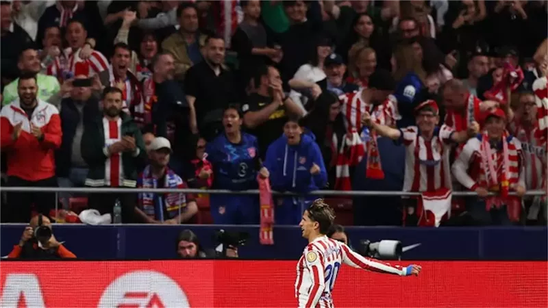 سيميوني يسجل هدف أتلتيكو مدريد الأول وراشفورد يتعادل لـ برشلونة