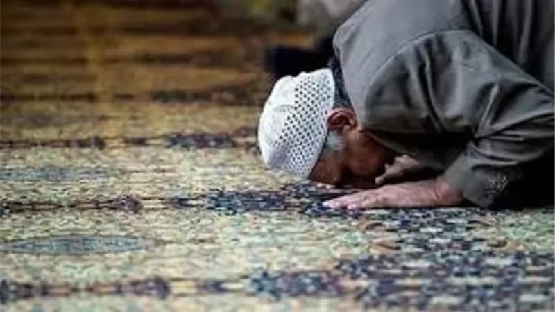 هل تجوز الصلاة عن الميت أو فدية الفوائت ؟بدائل مشروعة