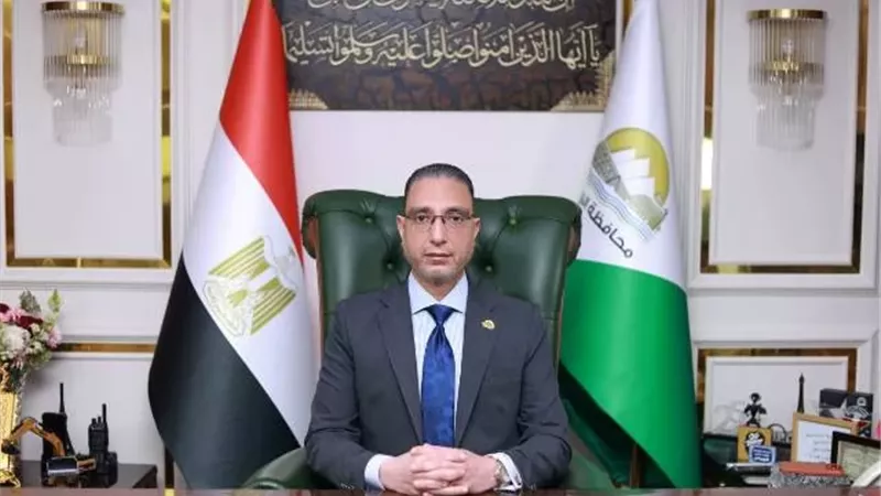 محافظ الجيزة يقرر تطبيق نظام العمل عن بُعد يوم الأحد أسبوعيًا