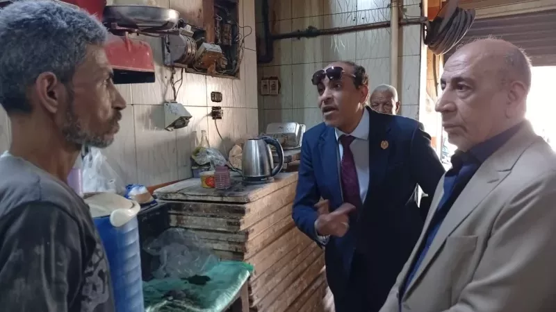 وكيل وزارة التموين بالقليوبية يقود حملات مكثفة لضبط الأسواق