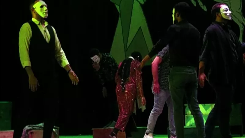 زغاريد الفرح تُعلن ختام “ مهرجان مسرح الجنوب” بقنا