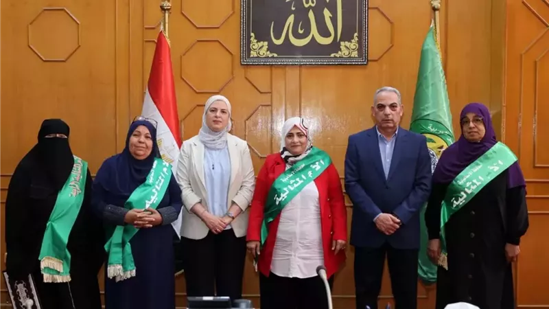 محافظ الإسماعيلية يكرم الأمهات المثاليات لعام ٢٠٢٦..صور