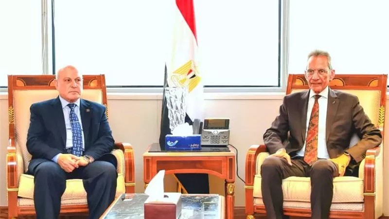 رئيس هيئة النيابة الإدارية يلتقي وزير شئون المجالس النيابية