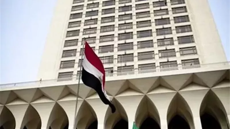 مصر تدين الاعتداءات على المنشآت النفطية والمدنية
