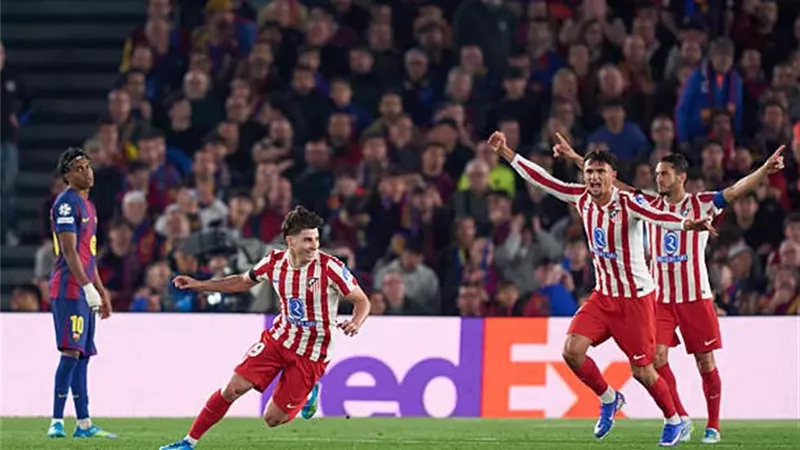 فوز تاريخى .. أتلتيكو مدريد يهزم برشلونة بمعقله فى دورى الأبطال