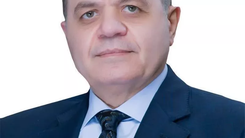 وزير الداخلية يهنئ البابا تواضروس بمناسبة عيد القيامة المجيد