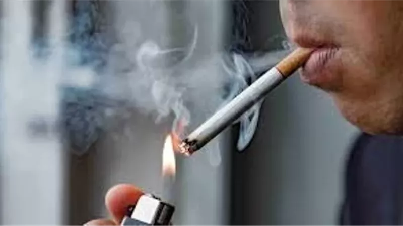 دراسة تكشف رابط جديد بين التدخين والخرف