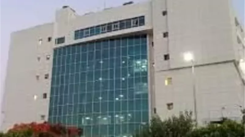 فريق طبي بمستشفى الباجور يعيد حركة يد طفل عانى من شلل منذ ولادته