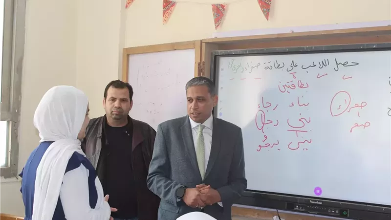 مدير تعليم الجيزة يقود جولة تفقدية بمدارس أوسيم ومنشأة القناطر