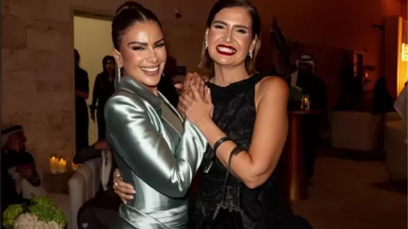هنا شيحة تهنئ صبا مبارك بعيد ميلادها