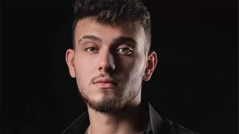 الشامي يعلن تأجيل طرح ألبومه الأول