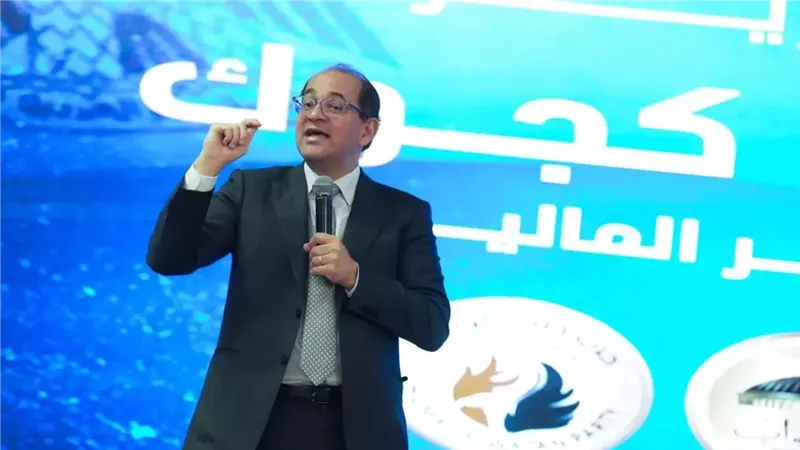وزير المالية فى حلقة نقاشية مع أعضاء حزب «حماة الوطن»..صور