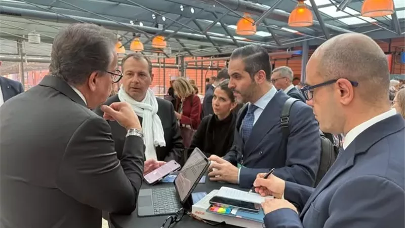 وزير الصحة يبحث مع سانوفي تعزيز التعاون في توطين صناعة اللقاحات