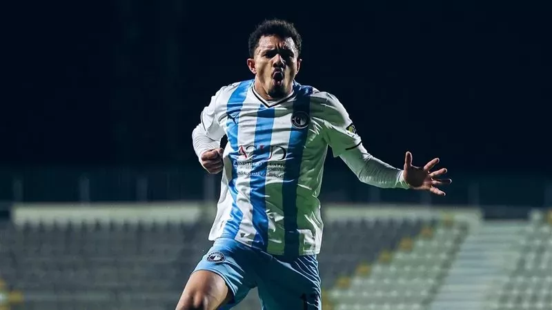زلاكة يقود هجوم بيراميدز في مواجهة المصري بالدوري