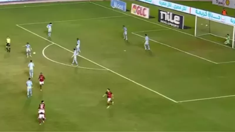صراع الكبار.. سيراميكا كليوباترا يضرب الأهلي بهدف فى الشوط الأول