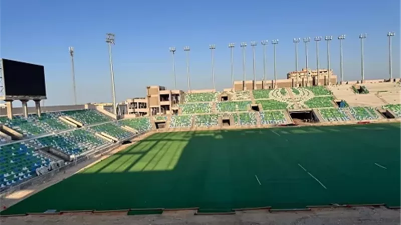محافظ بورسعيد : فرش ارضيه الملعب وتوصيل المرافق لاستاد المصري