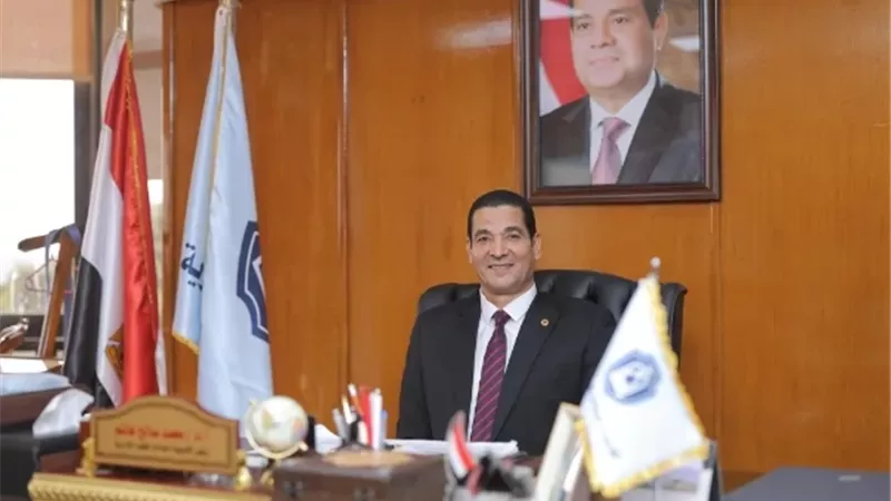 الدكتور محمد صالح يهنئ الأقباط بمناسبة عيد القيامة المجيد