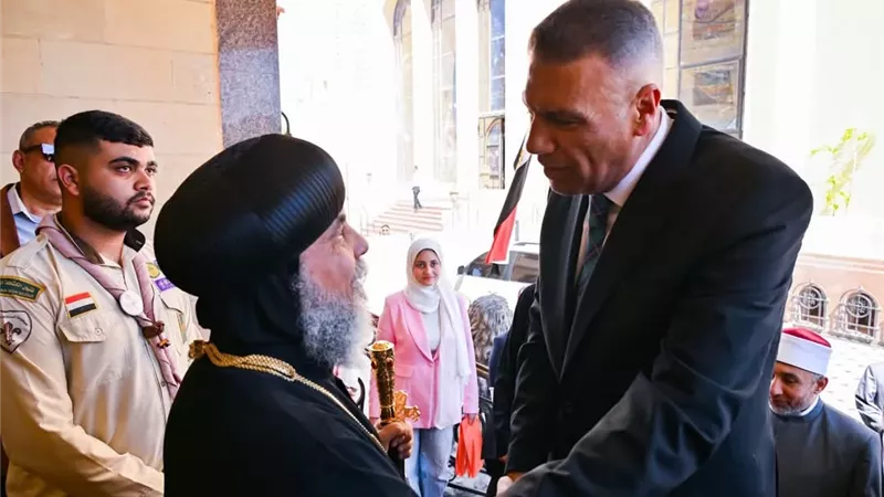 محافظ جنوب سيناء يزور كاتدرائية السمائيين بشرم الشيخ