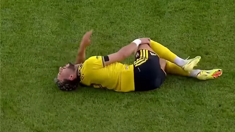 إصابة وسام أبو علي خلال مباراة كولومبوس وأورلاندو بالدوري الأمريكى