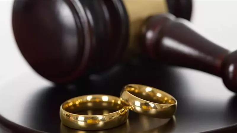 الإفتاء: الزواج بزوجة الغير أو معتدته حرام حفظا للحقوق والأنساب