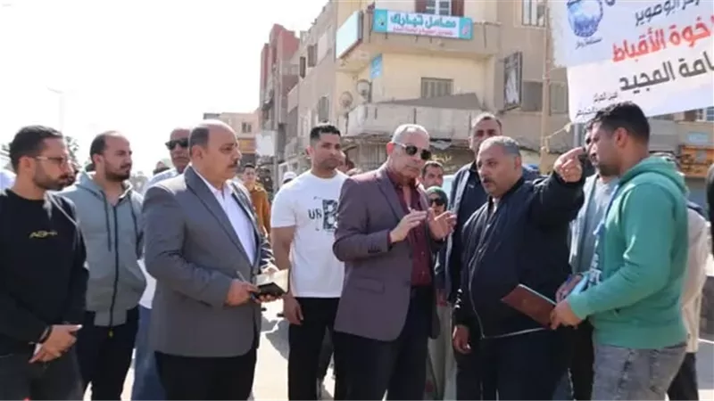 محافظ الإسماعيلية يتفقد قرى أبوصوير ويوجه بحل المشكلات الخدمية