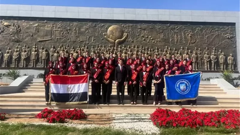 طلاب جامعة القناة يزورون المشروعات التنموية في جنوب سيناء