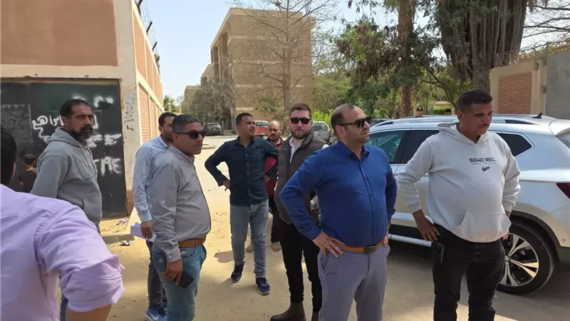 حملات مكثفة لإزالة الإشغالات بـ6 أكتوبر .. صور