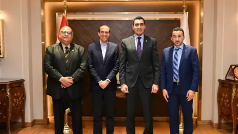 وزير الشباب: نعمل على نشر رياضة البادل وتوسيع قاعدة ممارسيها