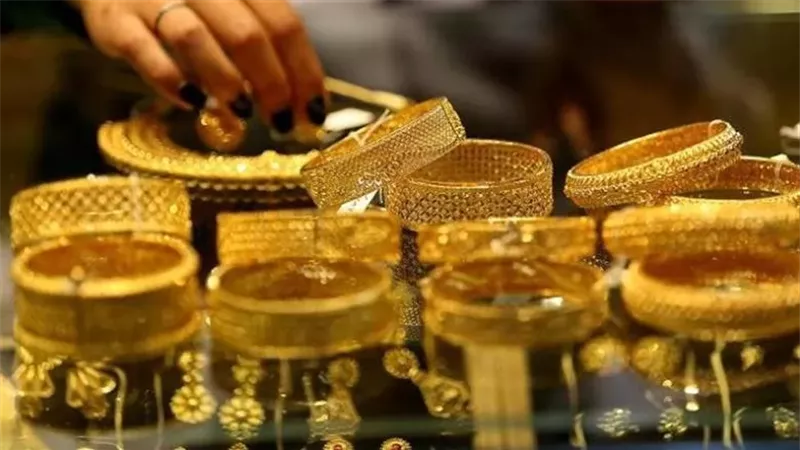 كم سعر الذهب عيار 21 اليوم 17/4/2026؟