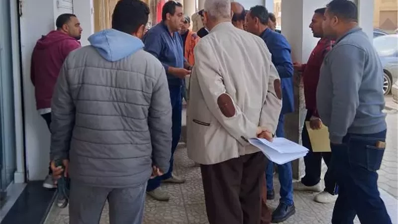 أسباب غلق وتشميع 30 محلاً ووحدات فى مدينة دمياط الجديدة.. بالصور