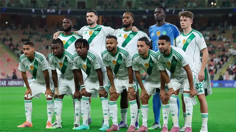 الأهلى السعودى يهزم التعظيم الماليزى ويتأهل لقبل نهائى دورى الأبطال