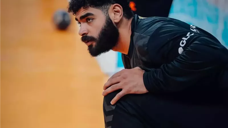 أخر تطورات الحالة الصحية لحارس يد الأهلي بعد اصابته أمام سبورتنج