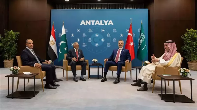 وزراء خارجية 4 دول يبحثون مسار المفاوضات الأمريكية - الإيرانية